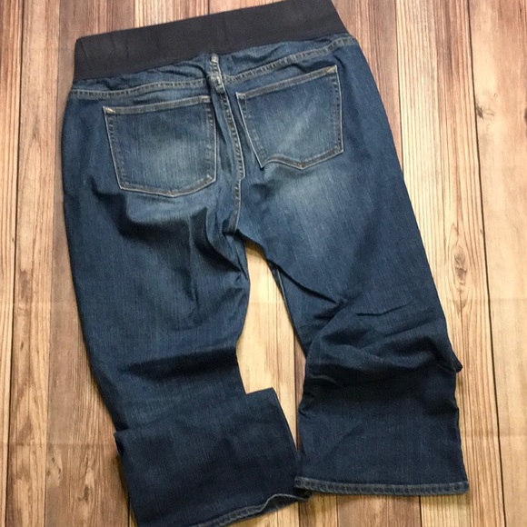 Gap Maternity Sexy Bootcut Jeans in Medium Wash - Picture 5 of 7